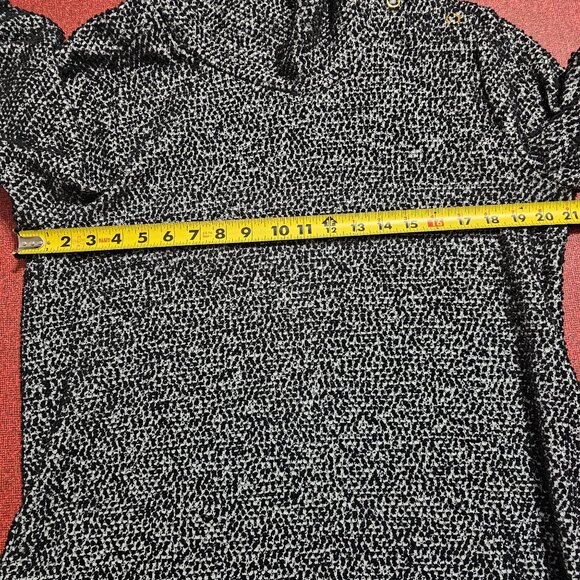 Calvin Klein Textured Dot Knit Tunic Sweater Sz L Cowl Neck Gold Snaps Relaxed - Picture 11 of 12